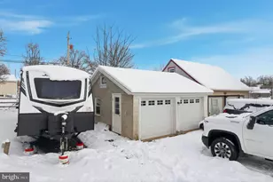 301 N 3rd St, Telford, PA 18969 - Photo 31