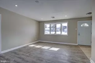 3103 Stoney Creek Rd, Norristown, PA 19401 - Photo 9