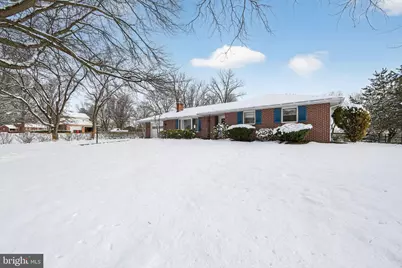 1074 Stuart Drive, Pottstown, PA 19464 - Photo 3