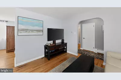 1074 Stuart Drive, Pottstown, PA 19464 - Photo 5