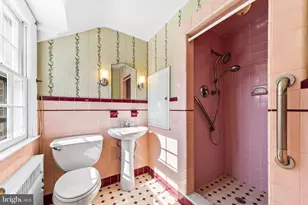 1715 Sandy Hill Rd, Plymouth Meeting, PA 19462 - Photo 21