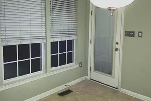 233 Creekside Dr, Pottstown, PA 19464 - Photo 7