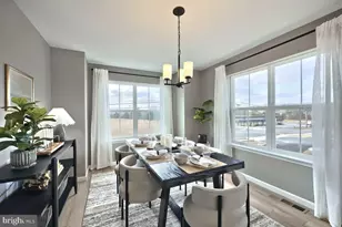 708 Deerfield Blvd, Pennsburg, PA 18073 - Photo 5