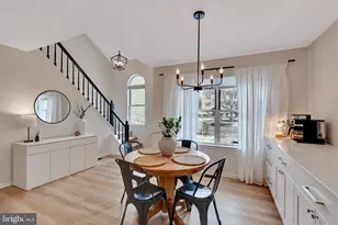 201 Stratford Ct, Lansdale, PA 19446 - Photo 3