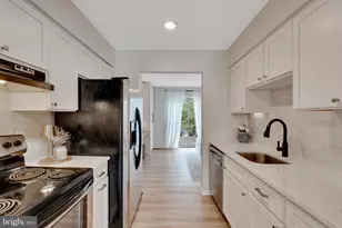 201 Stratford Ct, Lansdale, PA 19446 - Photo 11