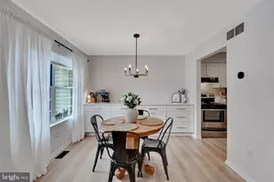 201 Stratford Ct, Lansdale, PA 19446 - Photo 5