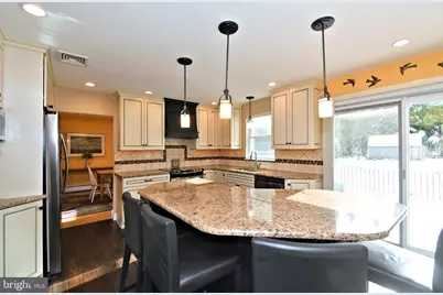 555 Saratoga Road, King of Prussia, PA 19406 - Photo 9