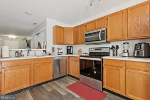 1613 Rosewood Ct, Pottstown, PA 19464 - Photo 5