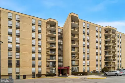 666 W Germantown Pike #1216, Plymouth Meeting, PA 19462 - Photo 1