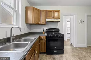 211 E Poplar St, Norristown, PA 19401 - Photo 11