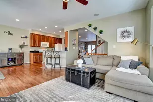 12 Creekside Dr, Pottstown, PA 19464 - Photo 7