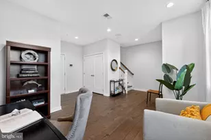 11 Hedley Ln, Hatboro, PA 19040 - Photo 3