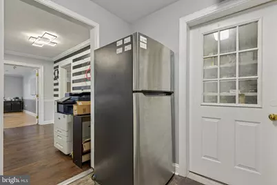 239 W Germantown Pike, Norristown, PA 19401 - Photo 13