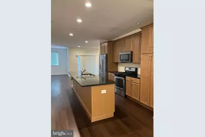 805 Lakeview Court #40L, King of Prussia, PA 19406 - Photo 3