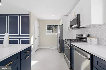 1717 Crestview Avenue, Willow Grove, PA 19090 - Photo 9