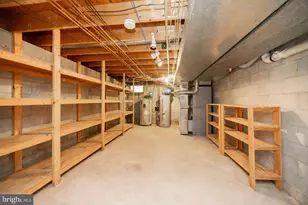 2041 Spring Valley Rd, Lansdale, PA 19446 - Photo 19