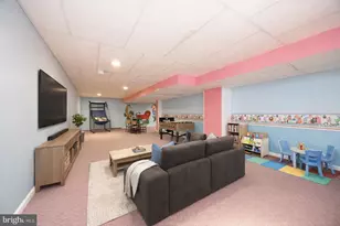 2041 Spring Valley Rd, Lansdale, PA 19446 - Photo 17