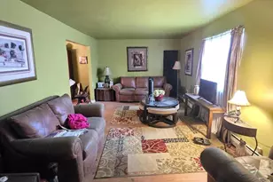 1090 Highland Ave, Abington, PA 19001 - Photo 3