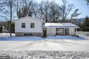 958 Longview Rd, King of Prussia, PA 19406 - Photo 1