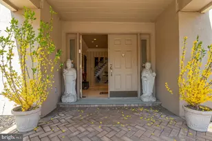 1044 Lindy Ln, Bala Cynwyd, PA 19004 - Photo 3