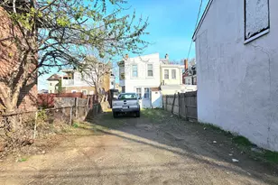 215 Haws Ave, Norristown, PA 19401 - Photo 15