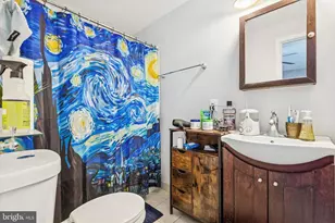 261 E Hector St, Conshohocken, PA 19428 - Photo 5