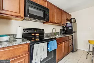 261 E Hector St, Conshohocken, PA 19428 - Photo 11