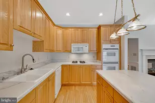 1129 Brian's Way, Wayne, PA 19087 - Photo 9