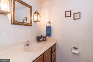 205 Bridle Ln, Ambler, PA 19002 - Photo 19