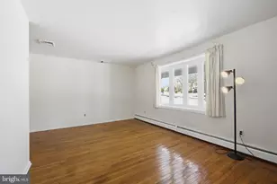 619 Brenda Ln, East Norriton, PA 19403 - Photo 19