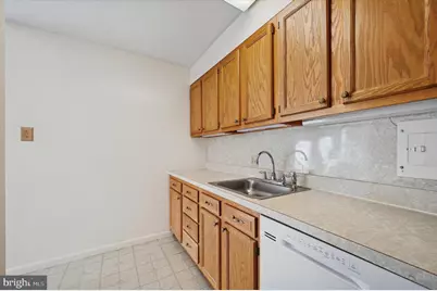 1001 City Avenue #W-106, Wynnewood, PA 19096 - Photo 11