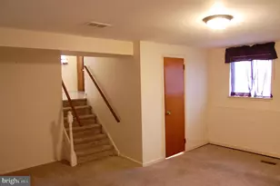 979 Glasgow St, Pottstown, PA 19464 - Photo 7