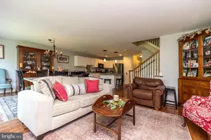 329 Manor Rd, Harleysville, PA 19438 - Photo 9