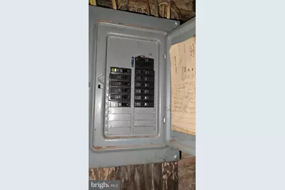 229 W Spruce Street, Norristown, PA 19401 - Photo 17