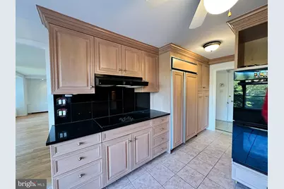 1001 City Avenue #W-405, Wynnewood, PA 19096 - Photo 7