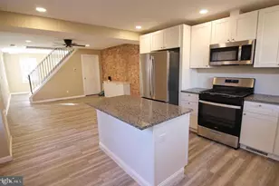 39 W 2nd St, Bridgeport, PA 19405 - Photo 25