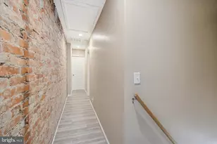 39 W 2nd St, Bridgeport, PA 19405 - Photo 11