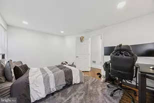 14 Maple St, Conshohocken, PA 19428 - Photo 13