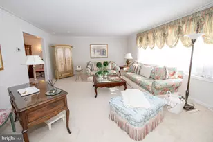 233 Lamplighter Ln, Huntingdon Valley, PA 19006 - Photo 7