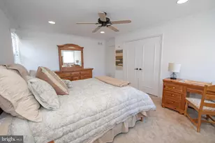 233 Lamplighter Ln, Huntingdon Valley, PA 19006 - Photo 39