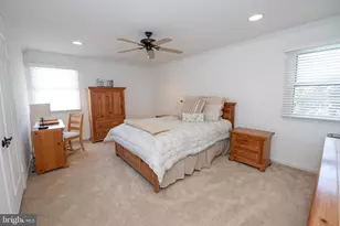 233 Lamplighter Ln, Huntingdon Valley, PA 19006 - Photo 37