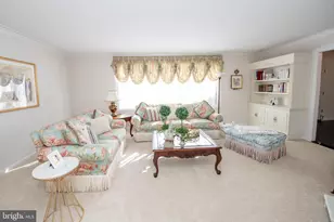 233 Lamplighter Ln, Huntingdon Valley, PA 19006 - Photo 5