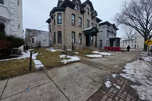 907 DeKalb St, Norristown, PA 19401 - Photo 1