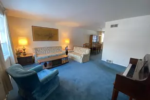 9 Traverse Dr, Plymouth Meeting, PA 19462 - Photo 3