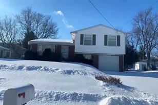 9 Traverse Dr, Plymouth Meeting, PA 19462 - Photo 1