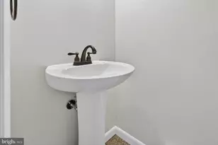 8 Red Cloud Cir, Royersford, PA 19468 - Photo 31