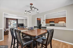 8 Red Cloud Cir, Royersford, PA 19468 - Photo 7