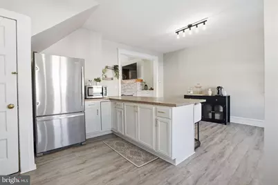 317 W Sterigere Street, Norristown, PA 19401 - Photo 9