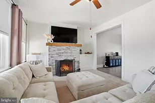 317 W Sterigere St, Norristown, PA 19401 - Photo 3