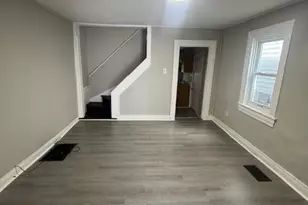 409 Beech St, Pottstown, PA 19464 - Photo 3